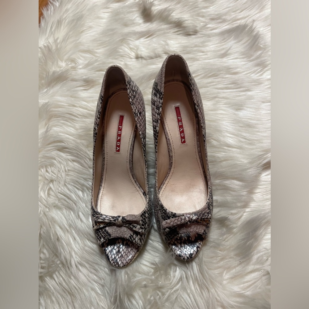 Prada Python pink snake skin Peep- toe wedge - Picture 3 of 16